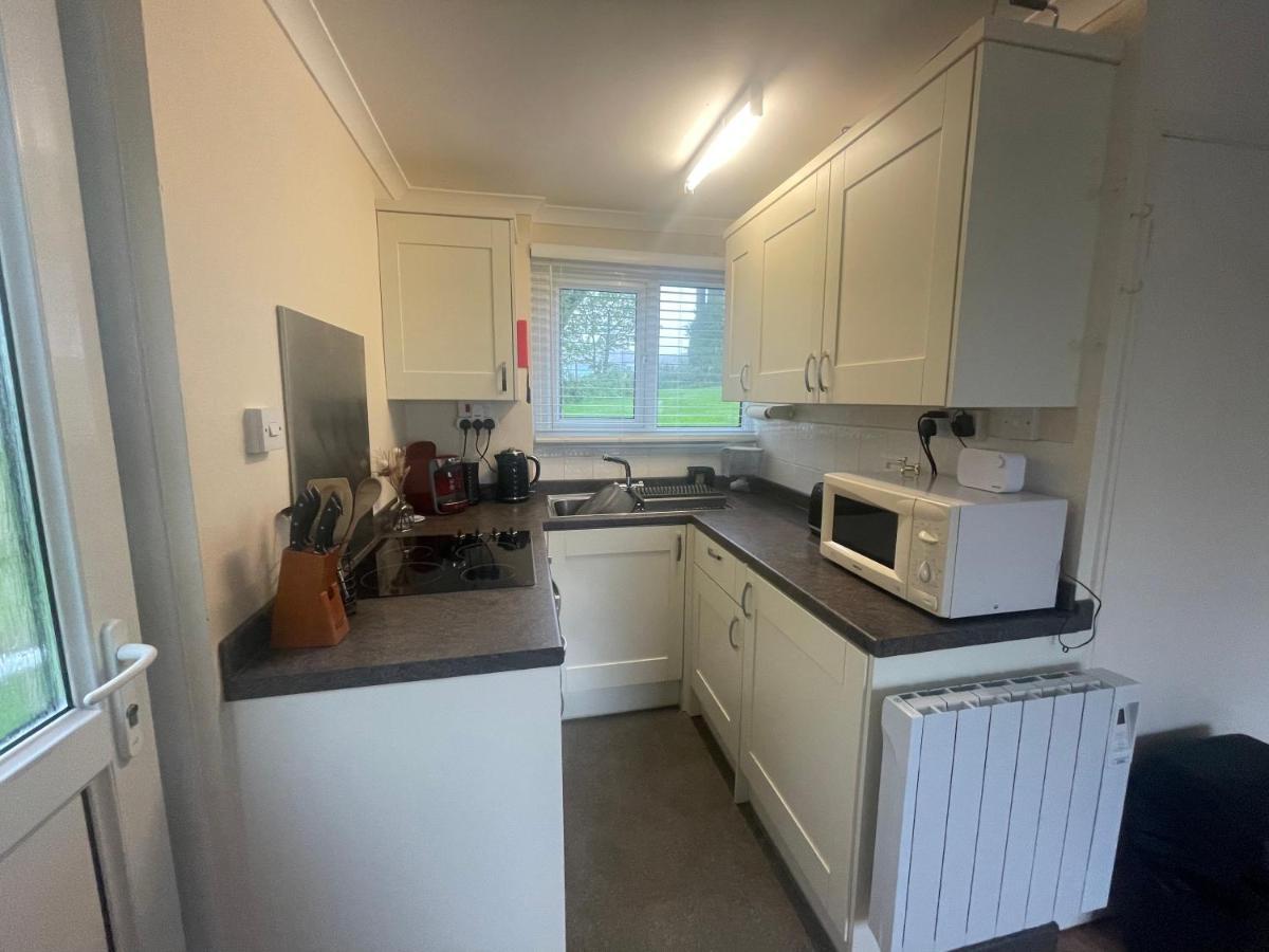 2 Bedroom Holiday Chalet Near Bude Kilkhampton ภายนอก รูปภาพ